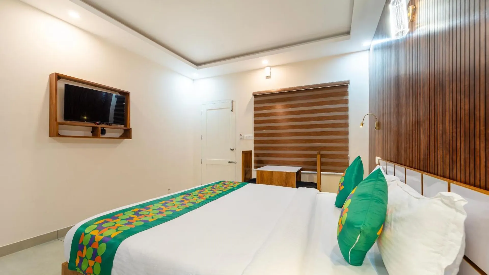 Treebo Thoduvas Star Plaza Cochin Airport Hotel Nedumbassery